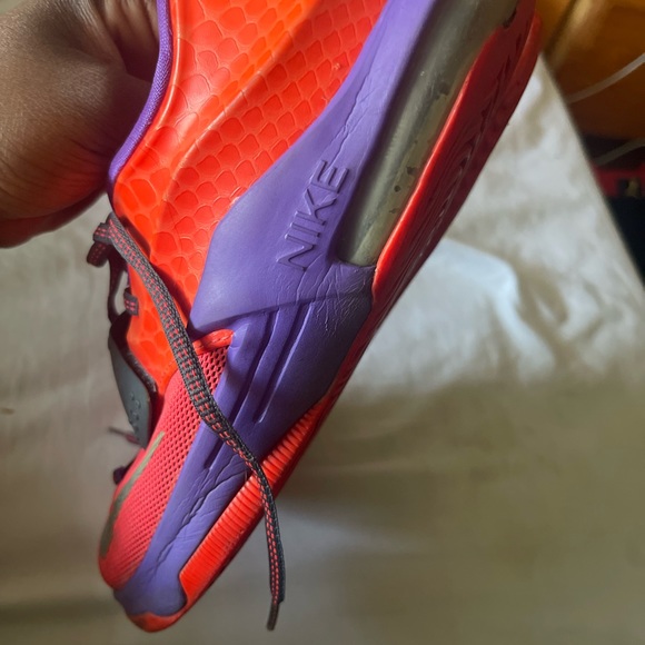 Pink and purple Kds - Picture 2 of 3